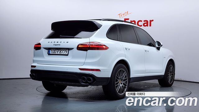 Porsche Cayenne 3.0 Diesel Platium Edition 958 2017 — фото 2