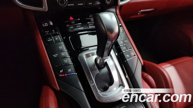 Porsche Cayenne 3.0 Diesel Platium Edition 958 2017 — фото 19