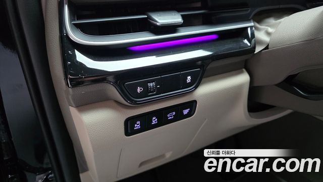 Kia Carnival (IV) Gasoline 9-Seater Hi Limousine (7-seater Limousine(Special vehicle) 2024 — фото 24