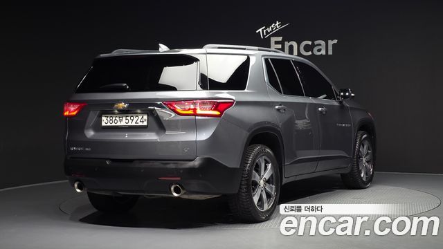Chevrolet Traverse 3.6 AWD LT Leather Premium 2020 — фото 2
