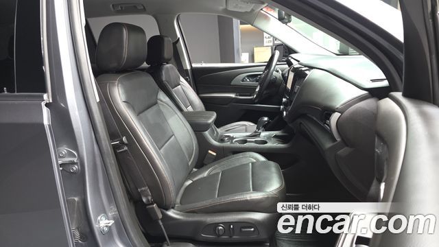 Chevrolet Traverse 3.6 AWD LT Leather Premium 2020 — фото 11