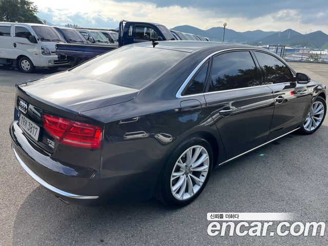 Audi A8 3.0 TFSI Quattro LWB D4 2011 — фото 3