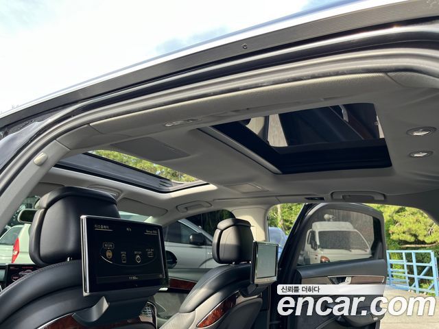 Audi A8 3.0 TFSI Quattro LWB D4 2011 — фото 18