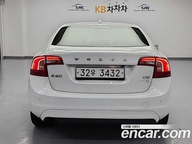 Volvo S60 D2 2nd 2015 — фото 3