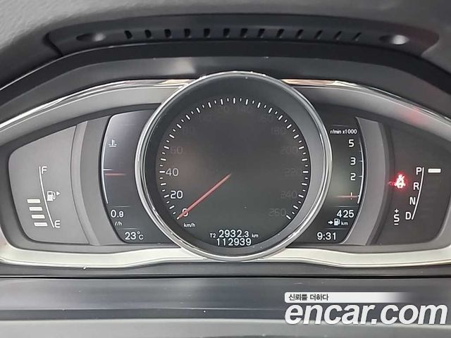 Volvo S60 D2 2nd 2015 — фото 6