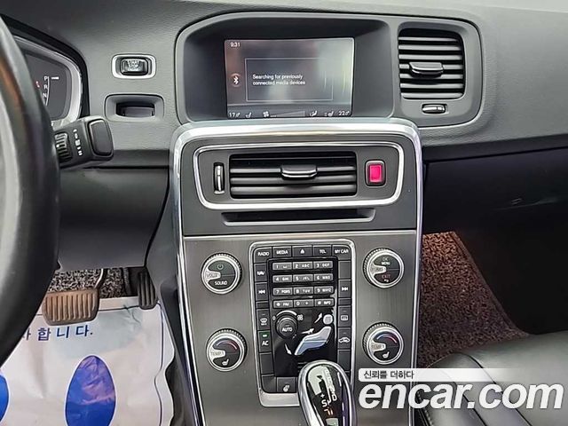 Volvo S60 D2 2nd 2015 — фото 10