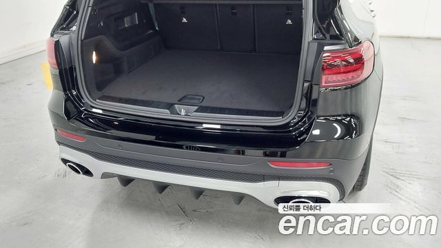 Mercedes-Benz GLB-Class (X247) AMG GLB35 4MATIC 2025 — фото 15
