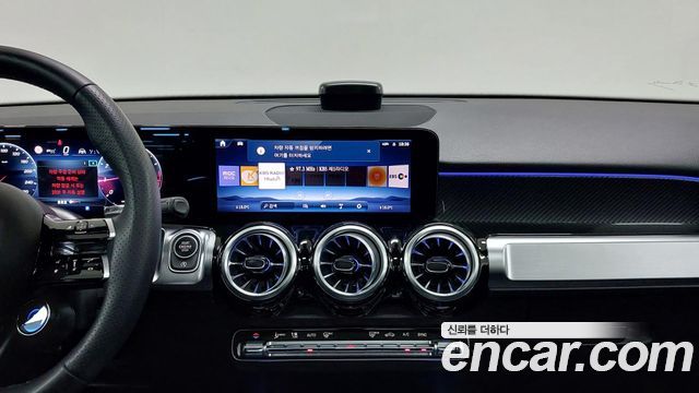 Mercedes-Benz GLB-Class (X247) AMG GLB35 4MATIC 2025 — фото 20