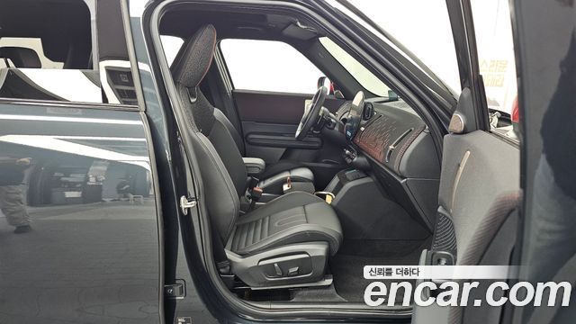 MINI Cooper S Countryman (III) ALL4 JCW 2025 — фото 12