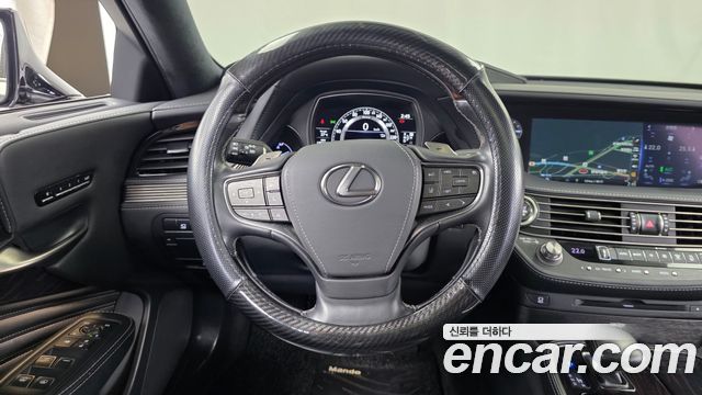 Lexus LS500 (V) 3.5 Platinum AWD 2019 — фото 13