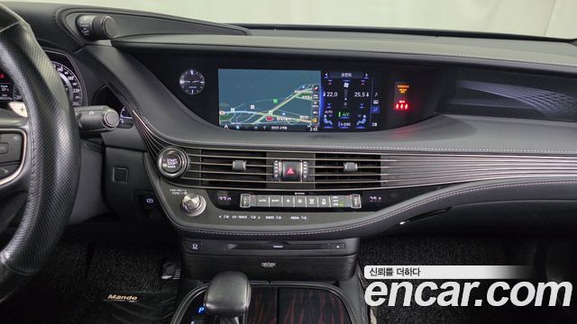 Lexus LS500 (V) 3.5 Platinum AWD 2019 — фото 14
