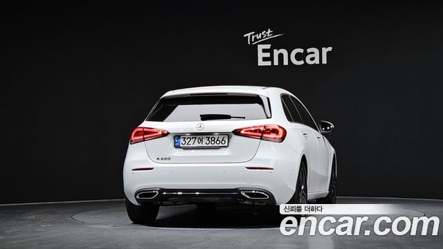 Mercedes-Benz A-Class (W177) A220 Hatchback 2021 — фото 4