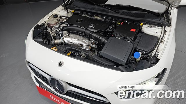 Mercedes-Benz A-Class (W177) A220 Hatchback 2021 — фото 6