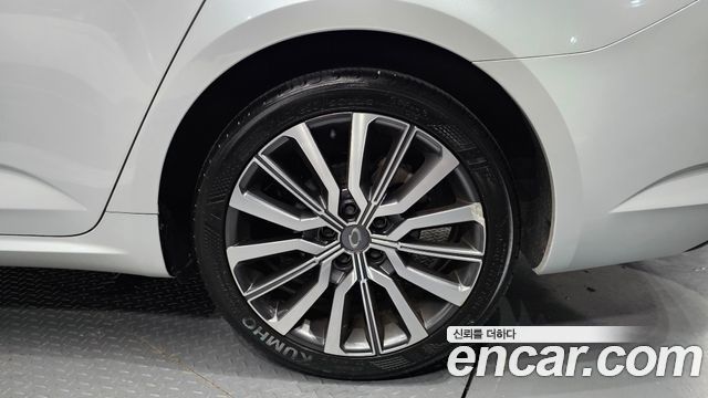 Renault Korea SM6 1.3 TCe RE 2021 — фото 21