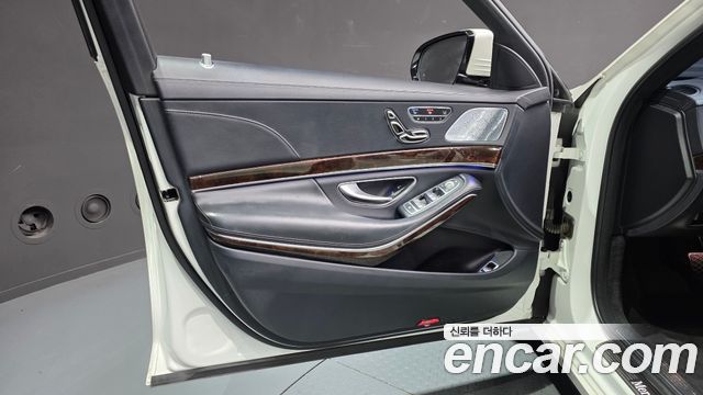 Mercedes-Benz S-Class (W222) S560L 4MATIC 2019 — фото 24