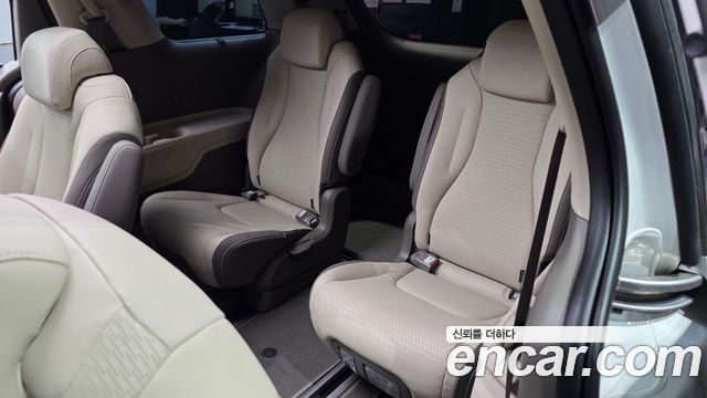 Kia Carnival (IV) HEV 9seater Signature 2025 — фото 11