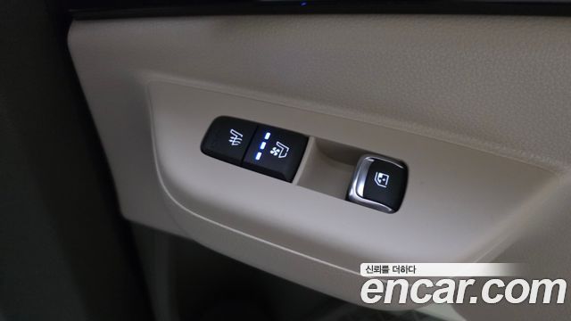 Kia Carnival (IV) HEV 9seater Signature 2025 — фото 27