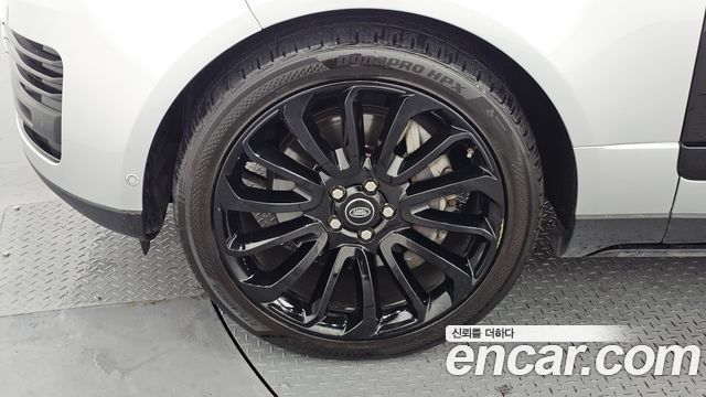 Land Rover Range Rover (IV) 4.4 SDV8 AB DIESEL 2016 — фото 5