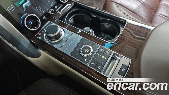 Land Rover Range Rover (IV) 4.4 SDV8 AB DIESEL 2016 — фото 9