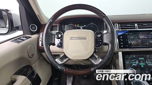 Land Rover Range Rover (IV) 4.4 SDV8 AB DIESEL 2016 — фото 11