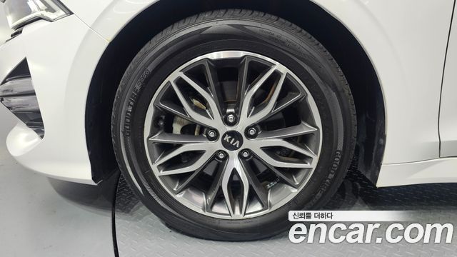 Kia K5 (III) 2.0 Noblesse 2021 — фото 5