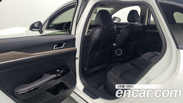 Kia K5 (III) 2.0 Noblesse 2021 — фото 17