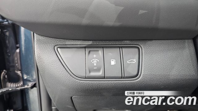 Genesis G70 Gasoline 2.0T 4WD 2023 — фото 19