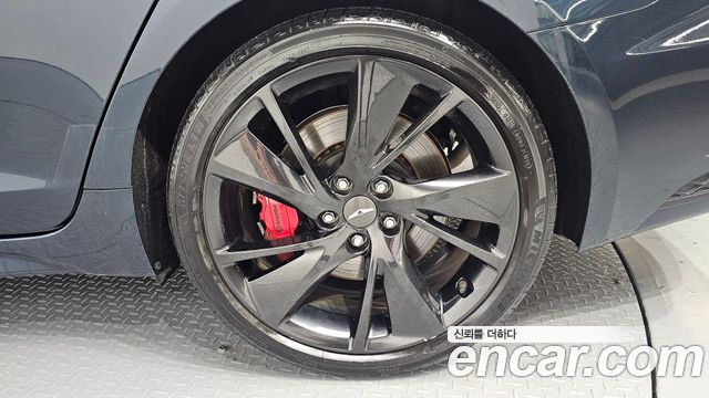 Genesis G70 Gasoline 2.0T 4WD 2023 — фото 21