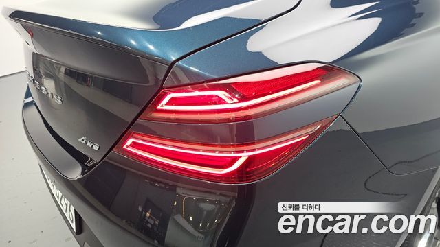 Genesis G70 Gasoline 2.0T 4WD 2023 — фото 23
