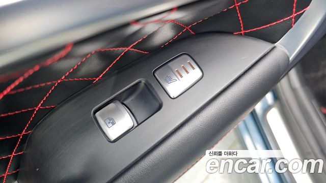 Genesis G70 Gasoline 2.0T 4WD 2023 — фото 28