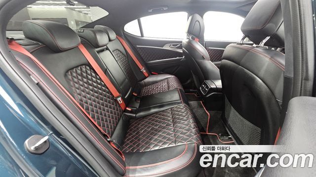Genesis G70 Gasoline 2.0T 4WD 2023 — фото 31