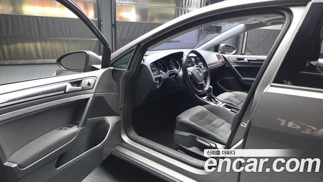 Volkswagen Golf (VII) 2.0 TDI 2015 — фото 10