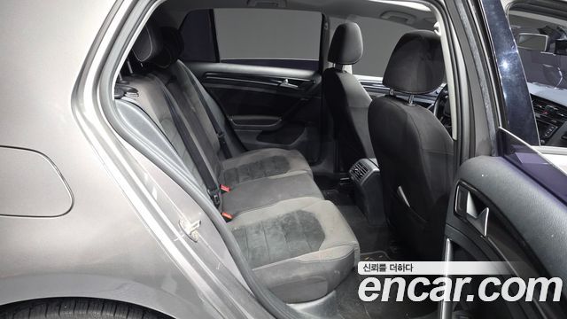 Volkswagen Golf (VII) 2.0 TDI 2015 — фото 12