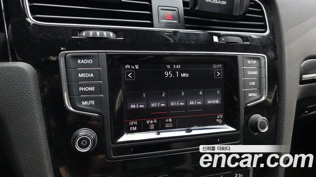 Volkswagen Golf (VII) 2.0 TDI 2015 — фото 15
