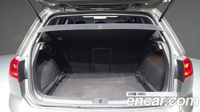 Volkswagen Golf (VII) 2.0 TDI 2015 — фото 20