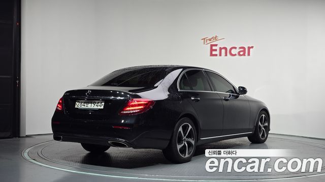 Mercedes-Benz E-Class (W213) E250 Avantgarde 2020 — фото 2