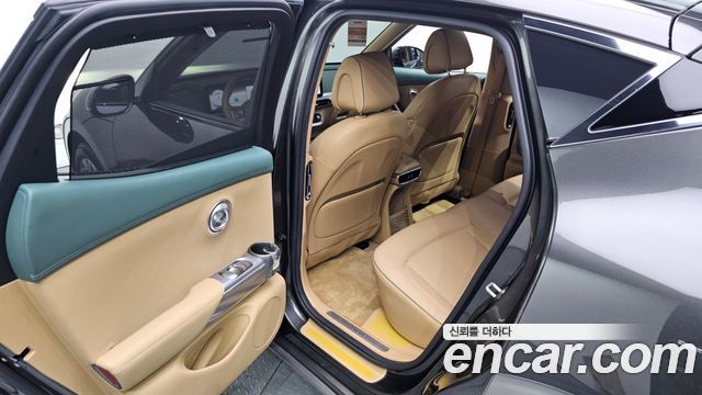 Genesis GV60 Standard AWD 2023 — фото 11