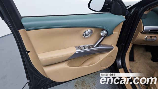 Genesis GV60 Standard AWD 2023 — фото 24