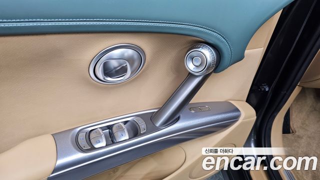 Genesis GV60 Standard AWD 2023 — фото 29