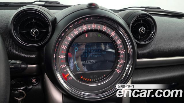 MINI Cooper D Countryman ALL4 1st 2015 — фото 18