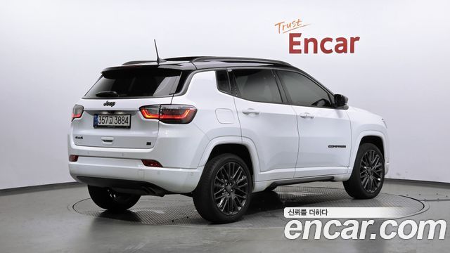 Jeep Compass (II) S 2.4 AWD 2022 — фото 2