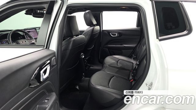 Jeep Compass (II) S 2.4 AWD 2022 — фото 16
