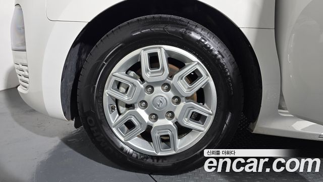 Hyundai Staria Cargo 5-Seater Modern 2023 — фото 5
