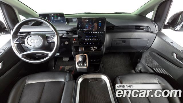 Hyundai Staria Cargo 5-Seater Modern 2023 — фото 7