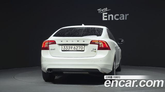 Volvo S60 D2 2nd 2015 — фото 4