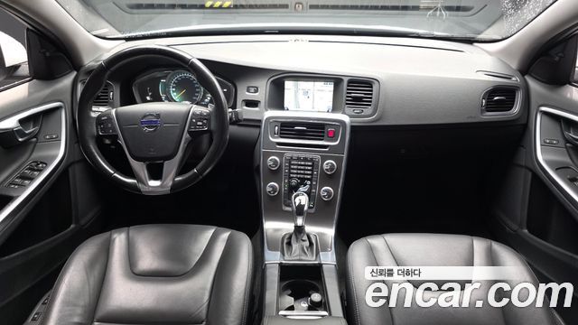 Volvo S60 D2 2nd 2015 — фото 7