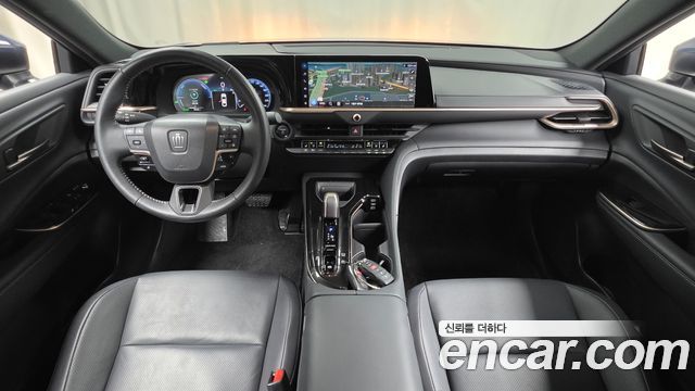 Toyota Crown Crossover 2.5 4WD Hybrid 2025 — фото 7