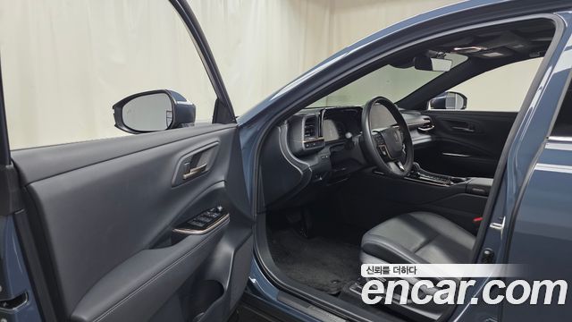 Toyota Crown Crossover 2.5 4WD Hybrid 2025 — фото 10
