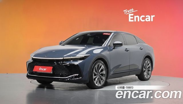 Toyota Crown Crossover 2.5 4WD Hybrid