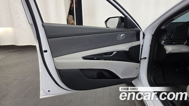 Hyundai Avante Hybrid (CN7) Inspiration 2021 — фото 24